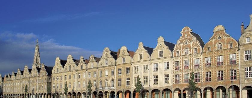 Appart Pop 1 Centre Ville Calme Avec Parking 阿拉斯 外观 照片